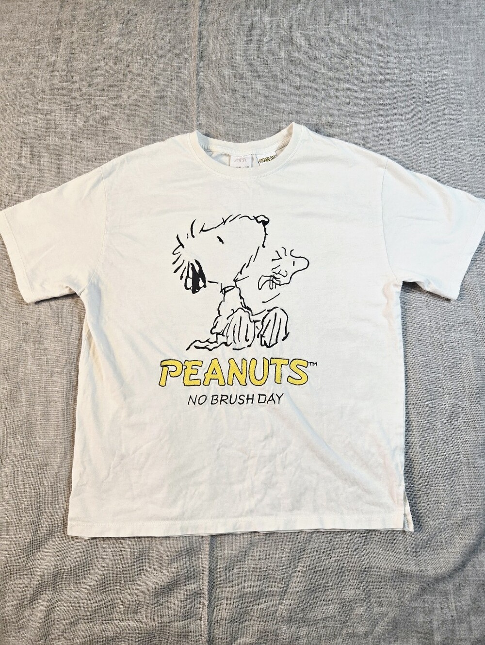 Zara Kids Peanuts Snoopy No Brush Day Graphic T-Shirt White Youth 11-12 (152 cm)